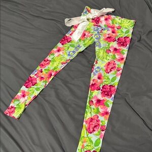 Cute Booty Lounge Floral Leggings with White Satin Ribbon Tie